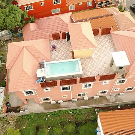 Royal Vybez Vacation Homes Spanish Town Exteriör bild
