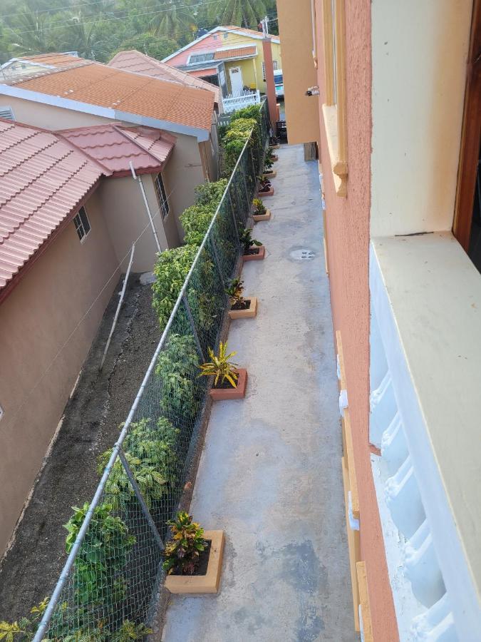 Royal Vybez Vacation Homes Spanish Town Exteriör bild